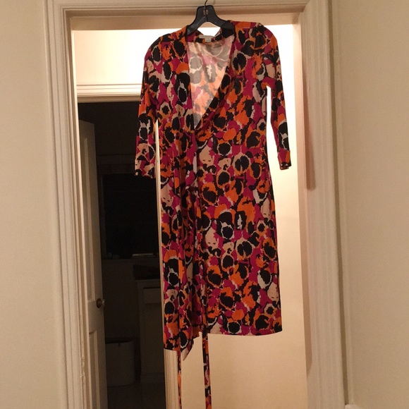 Beautiful authentic DvF Julian II dress - Picture 3 of 4